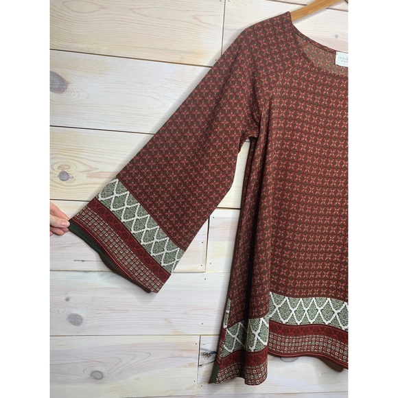 Boho Wide Sleeve Blouse Red and Green Design - Picture 7 of 8